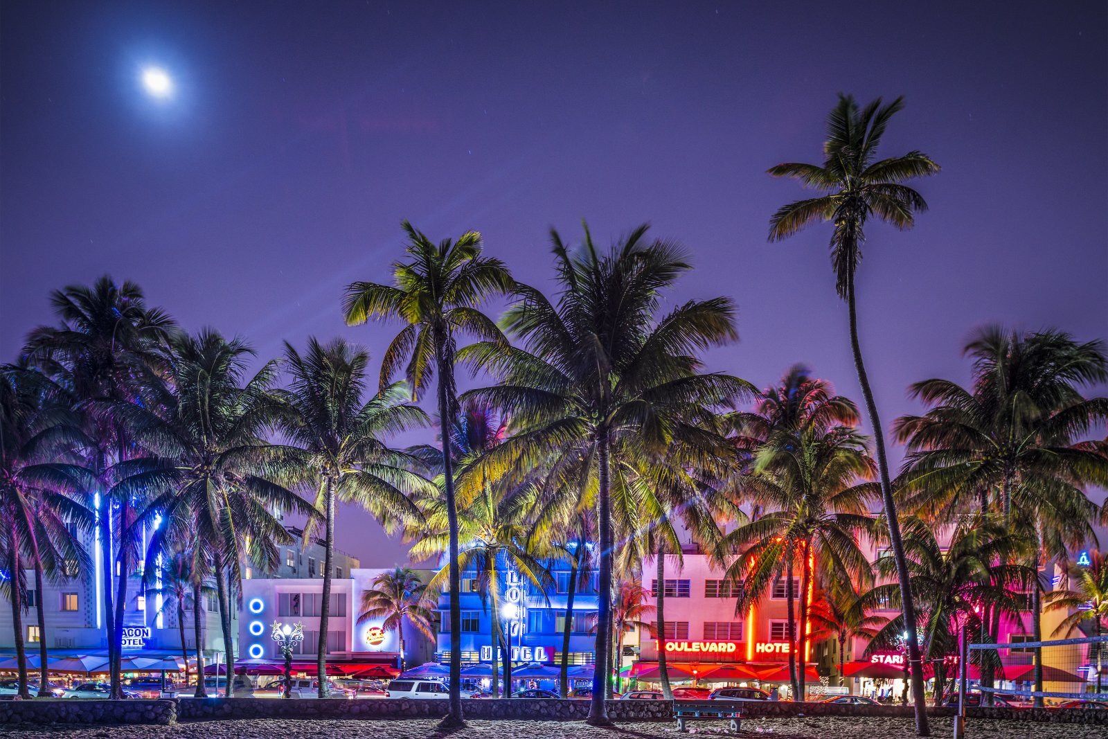 miami street at night